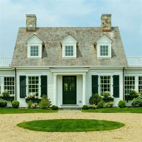 traditional cape cod houses